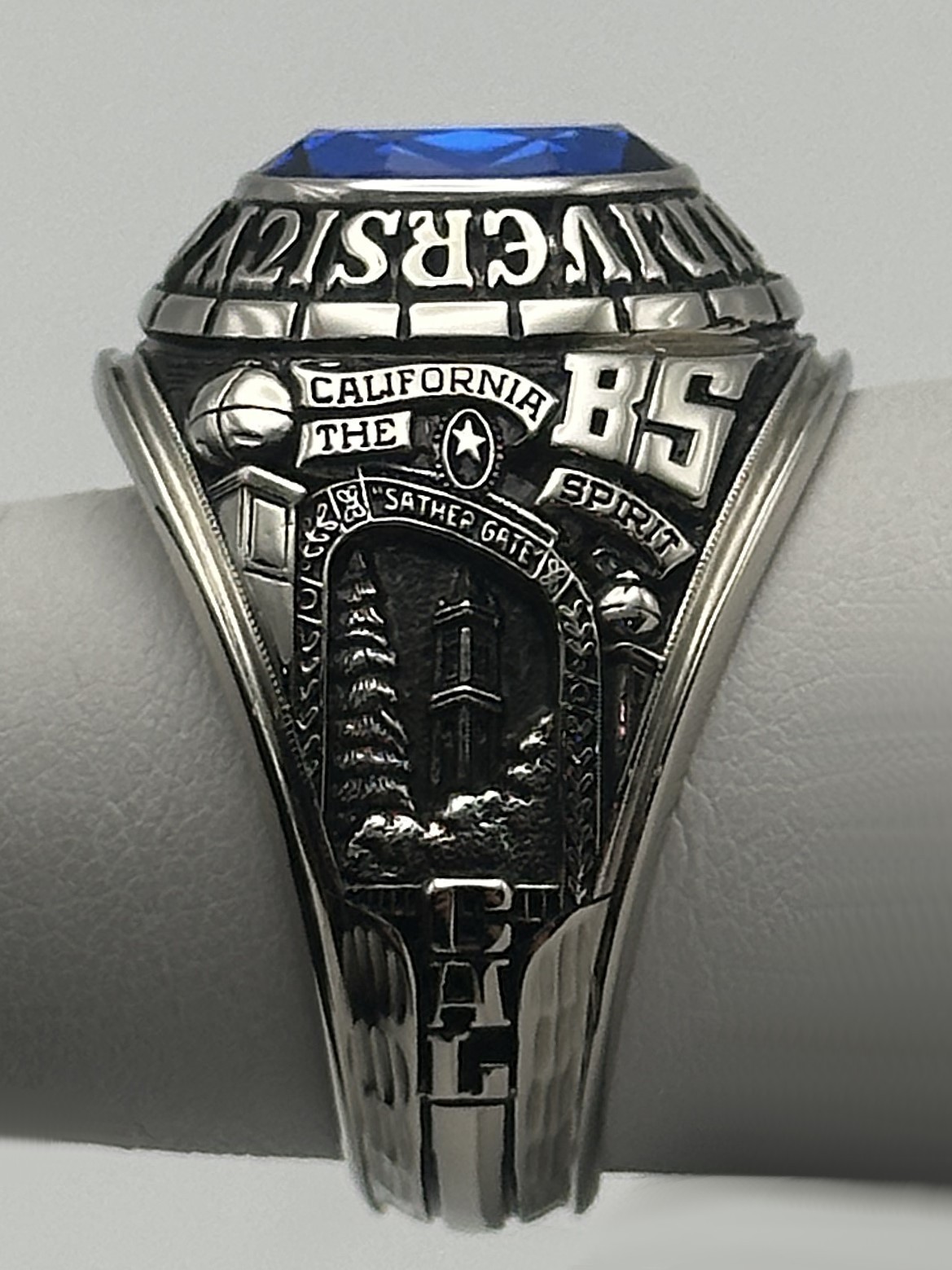 9k White Gold Josten’s Class Ring, Cal Berkeley, Size: 10.5 17.1 grams