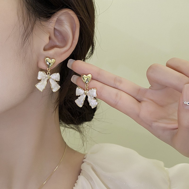 French style White Faux Pearl Heart Bow Dangle Earrings For Women One Size