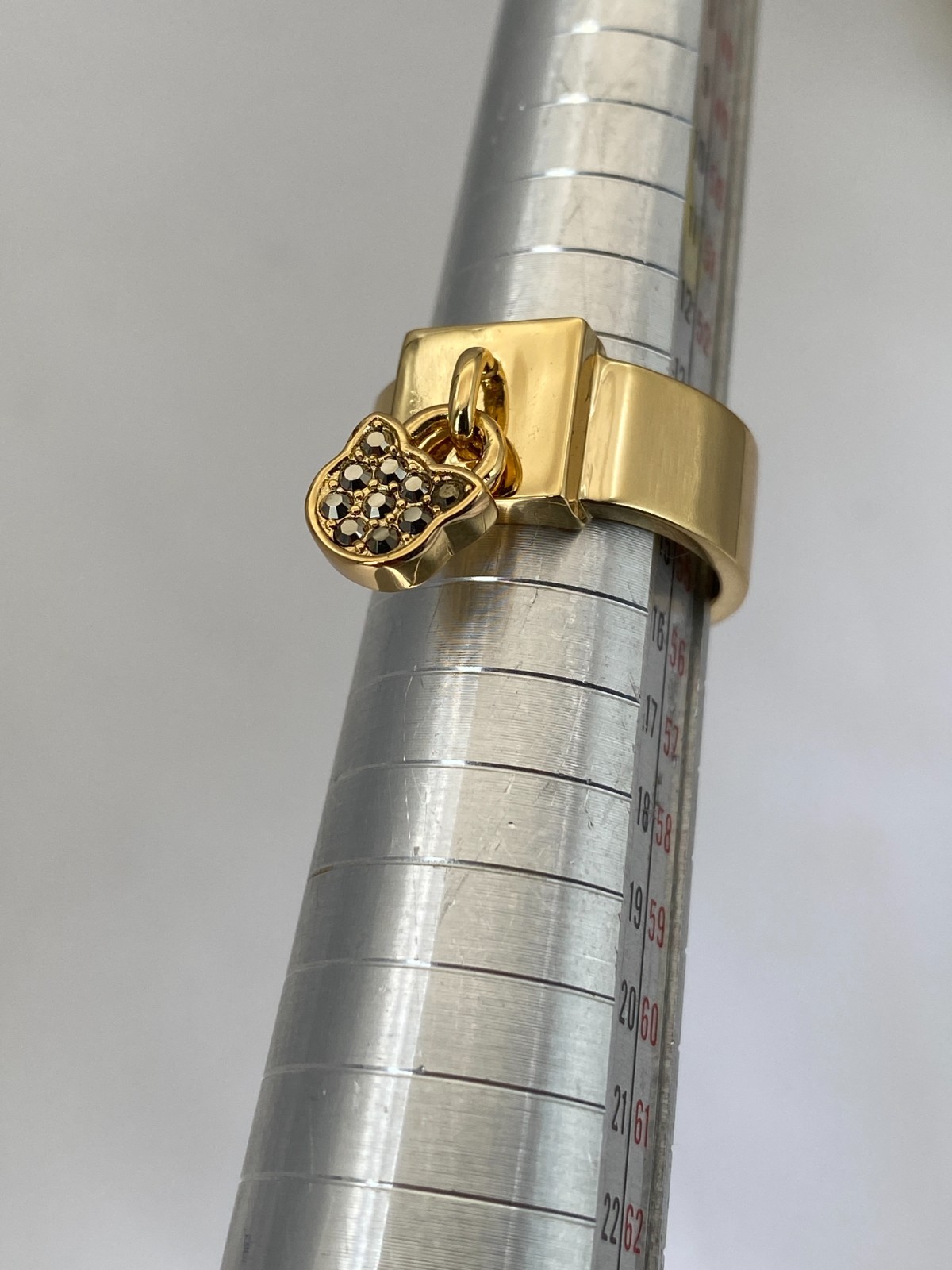Karl Lagerfeld Choupette Lock Ring with Crystal from Swarovski – size medium