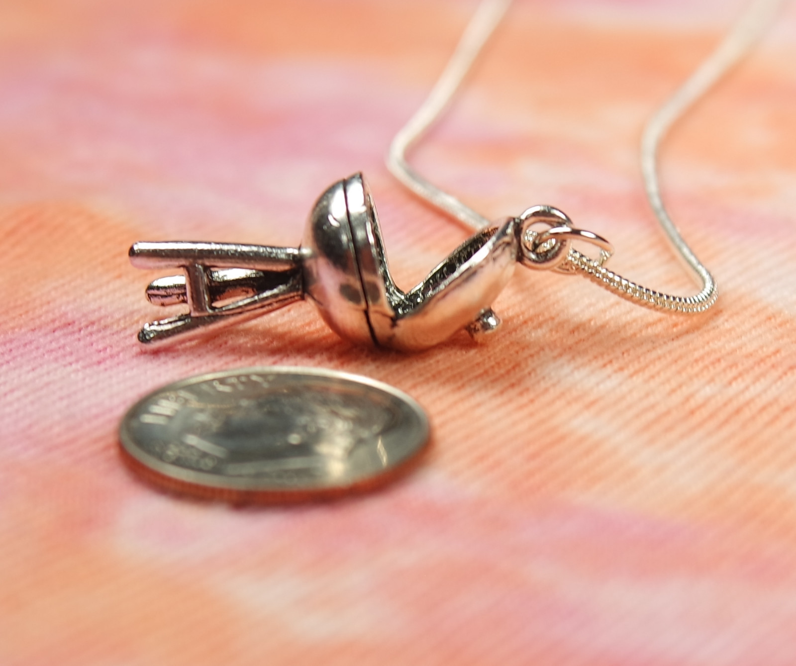 BBQ Kettle Grill Necklace, 3D Barbecue Charm Pendant Outdoor Cook Bar-B-Q Weber