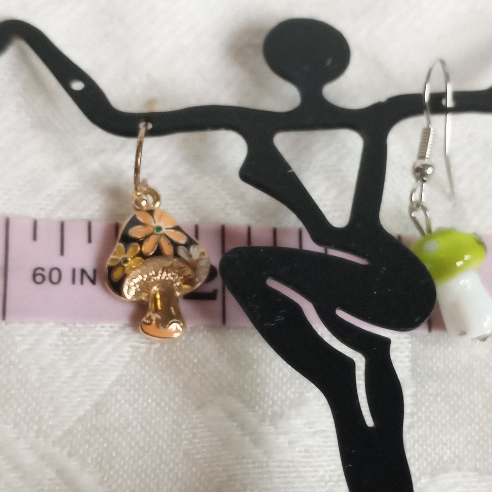 lot of 3 Mushroom Green Black Goldtone flower power pierced dangle earrings
