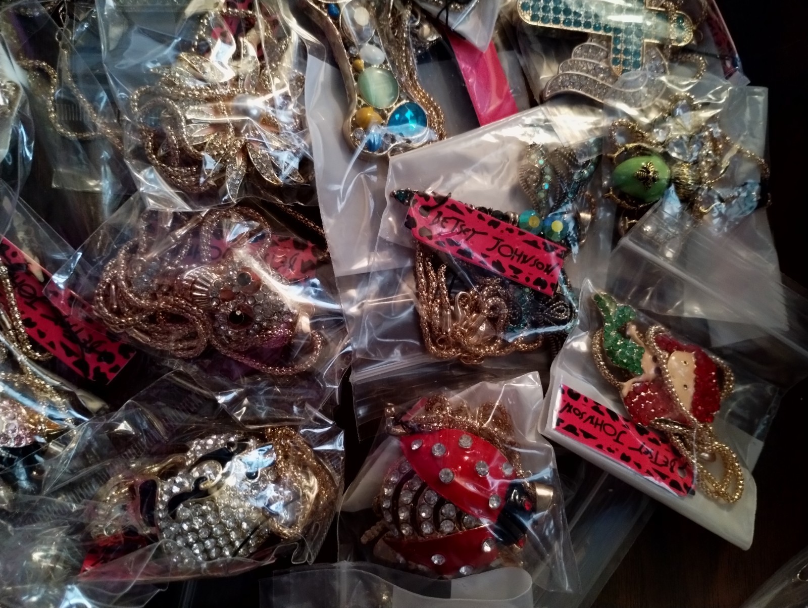 BETSEY JOHNSON Rhinestone novelty pendant necklaces/ Pins Wholesale lot Of 25