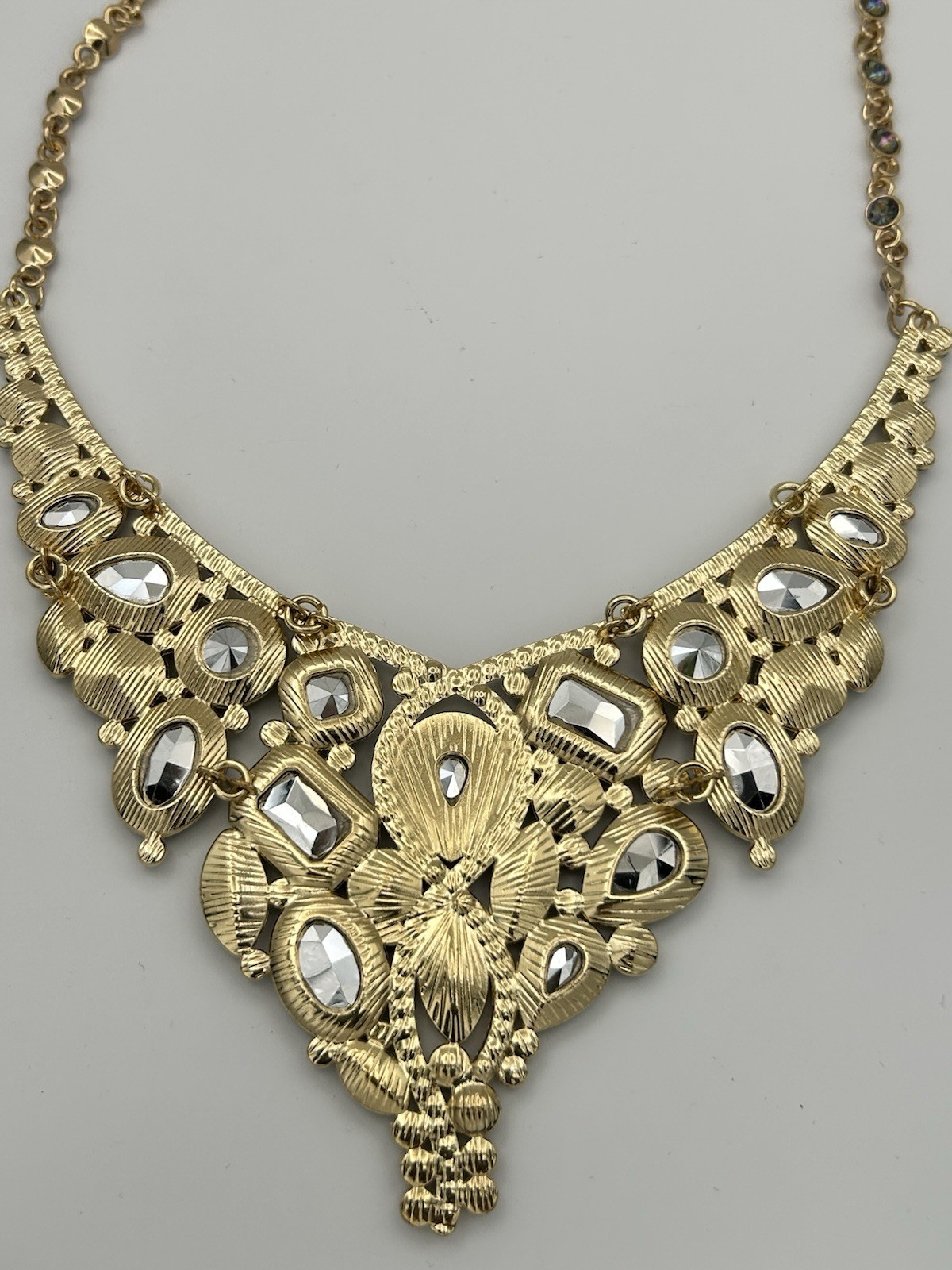 Modern Asymmetrical Bib Necklace Peacock Rainbow Rhinestone Flash Statement Pink