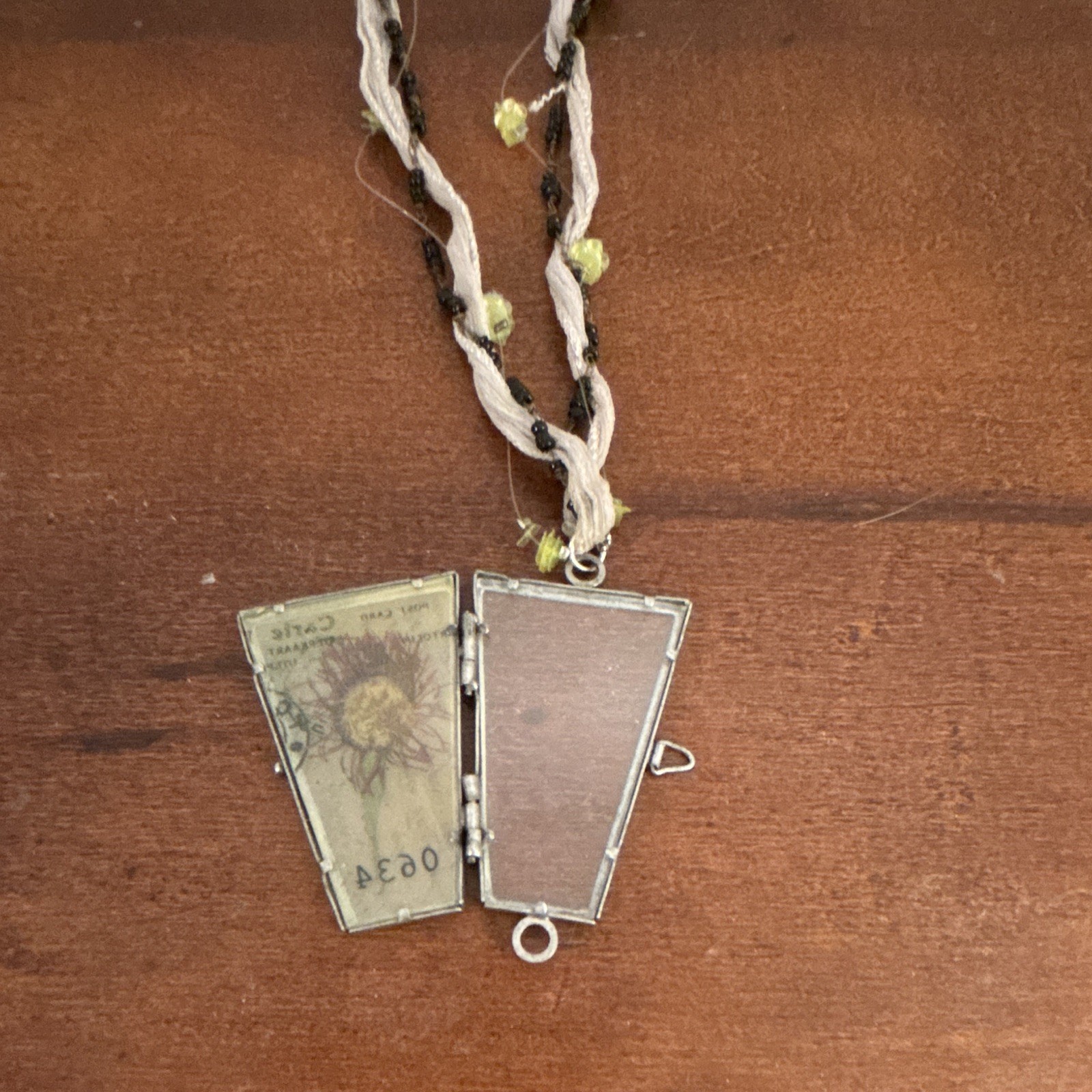 Trapezoid Locket Pendant Necklace Rope Fabric Cord w/ Green Beads Carte Charm