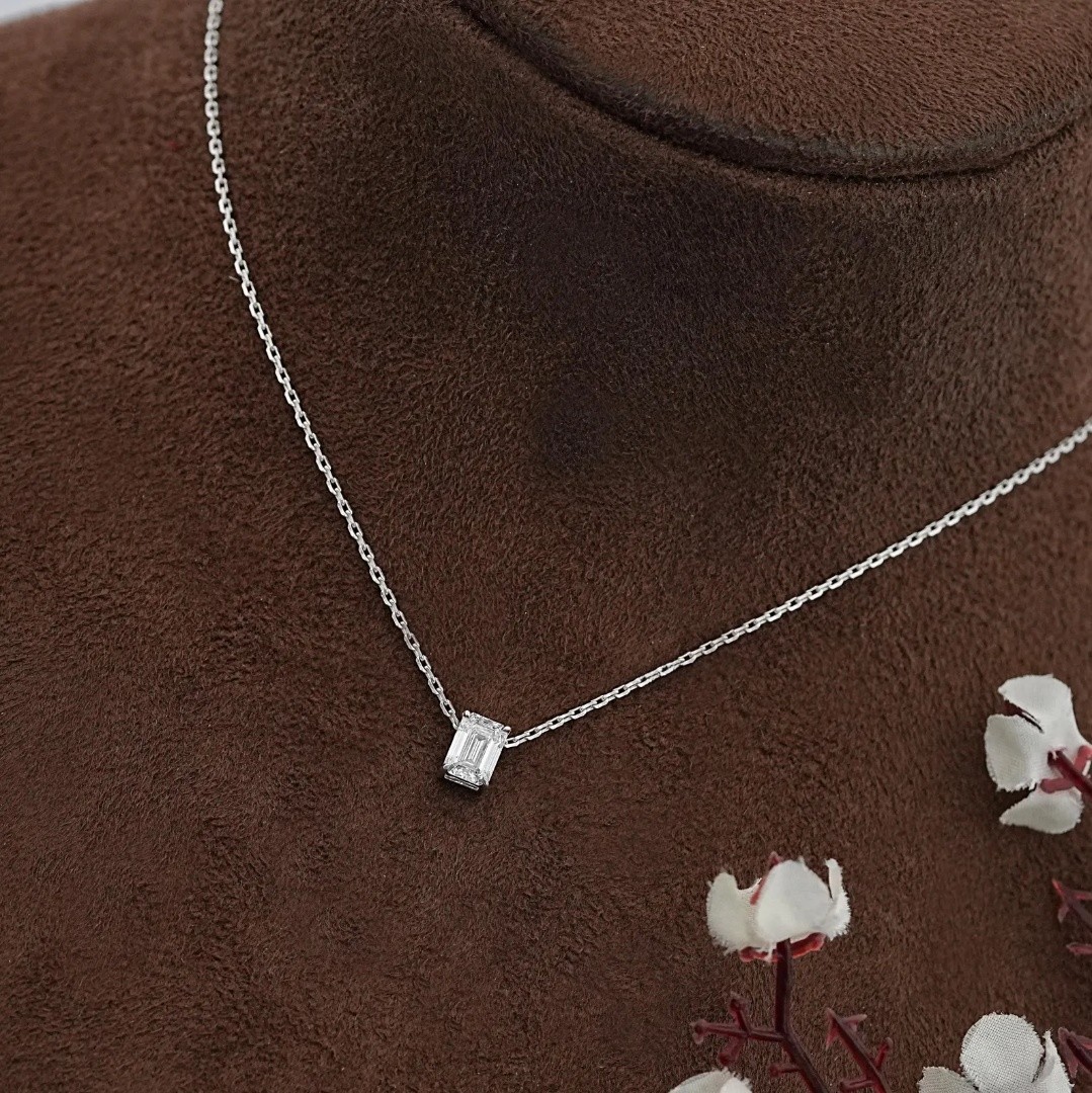 Lab Grown Diamond 1.00 Ct Emerald Cut EF VS Solitaire Necklace in 14K White Gold