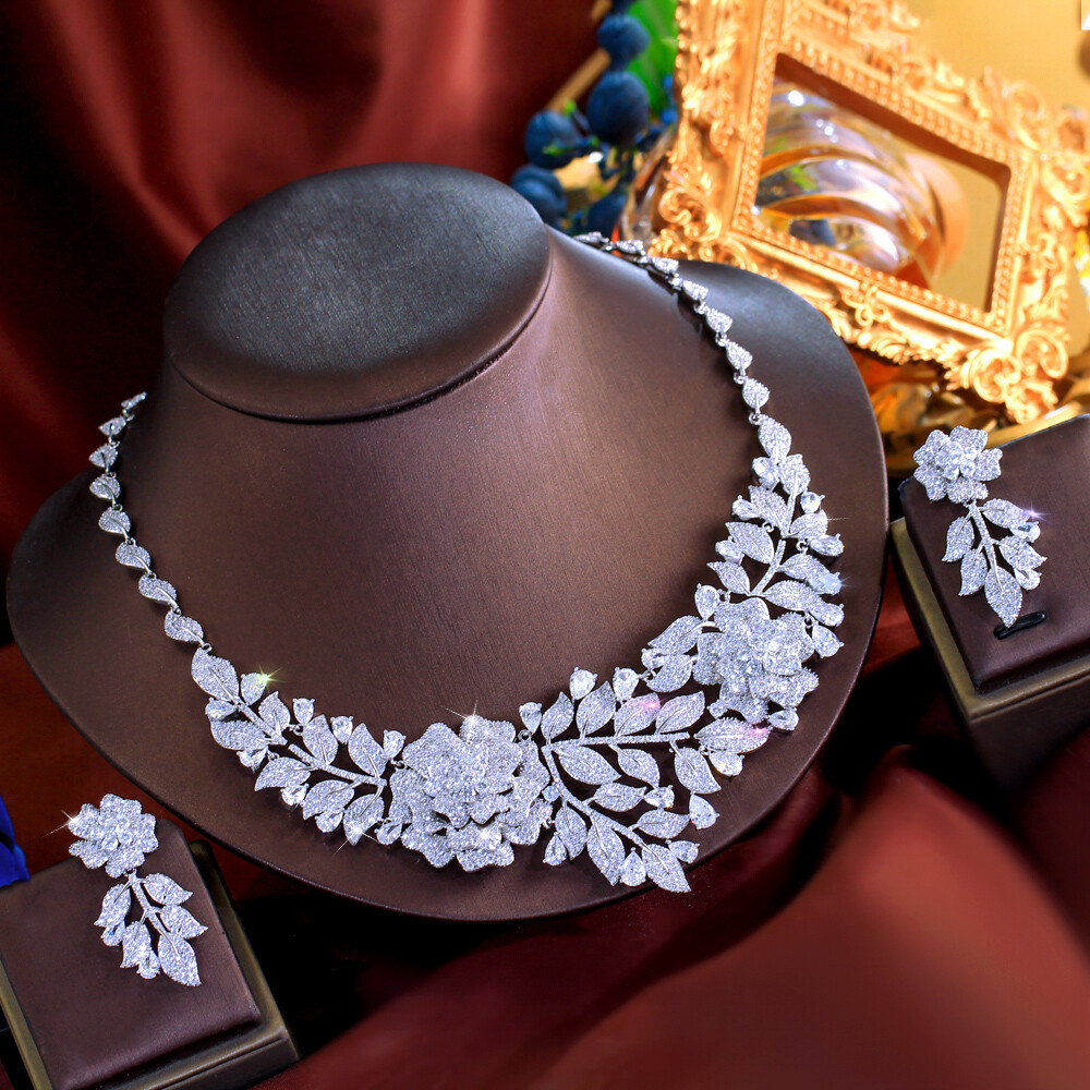 Silver Plated Wedding Brides Necklace Earrings Cubic Zirconia Flower Jewelry Set