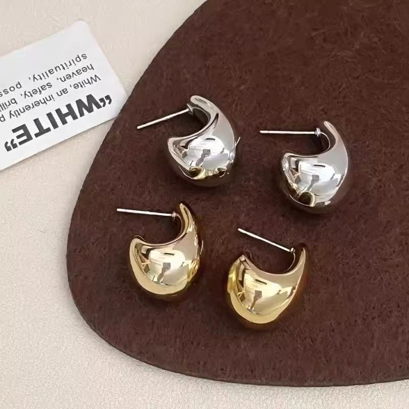C Shaped Stud Earrings 2 Color Options Gold / Silver Plated Women Ear Jewelry