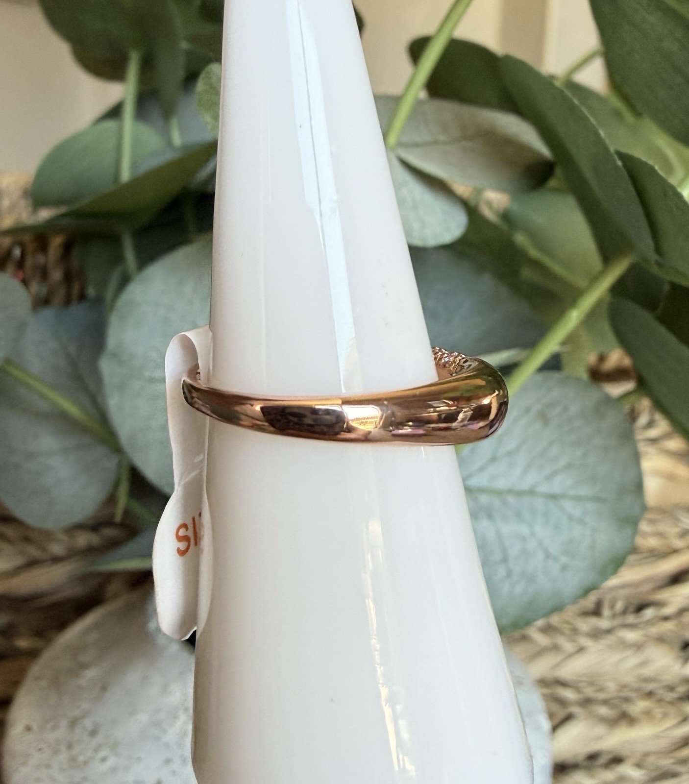 Bomb Party Rose Gold Ring Lavender CZ Pave Band Size 6 New With Tag No Bag