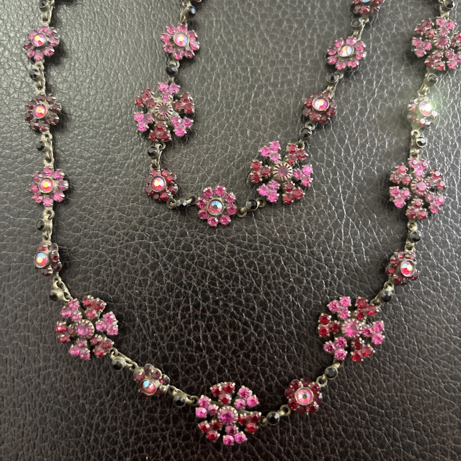 Beautiful VTG Sorrelli Crystal Necklace & Bracelet Set in Brass Lobster Clasp