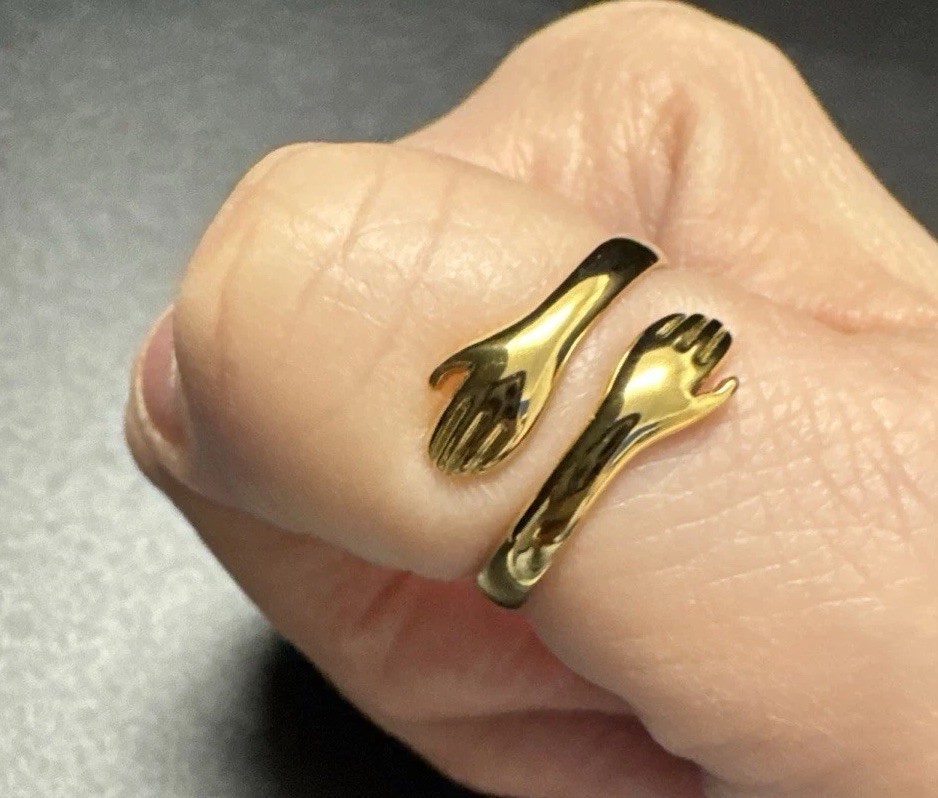 Plunder Design Trendy Fashion Jewelry Adjustable Gold Hug Hands Ring