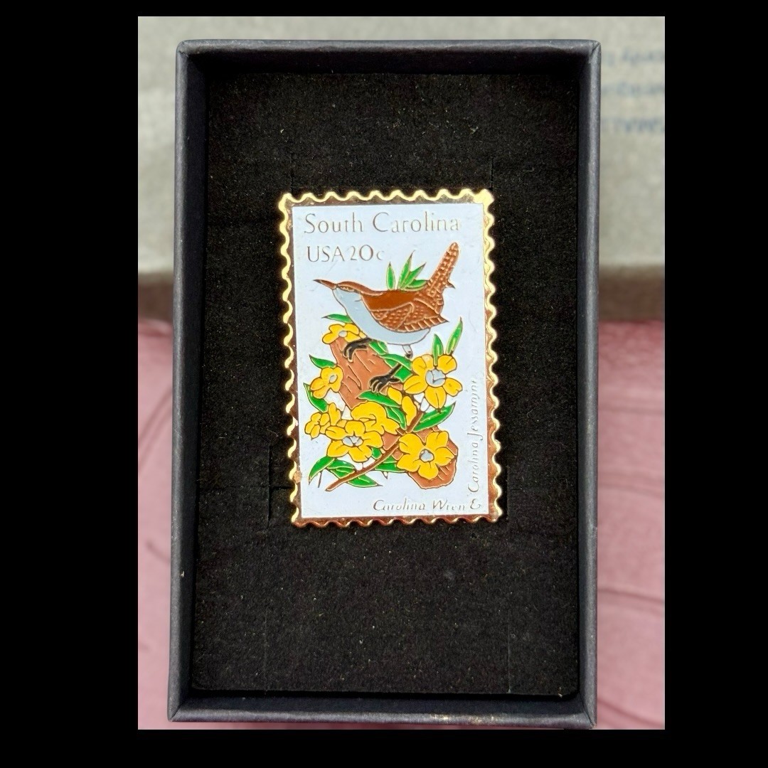 Vintage USPS South Carolina Stamp Pin Carolina Wren Jasmine Enamel 20c Lapel Pin