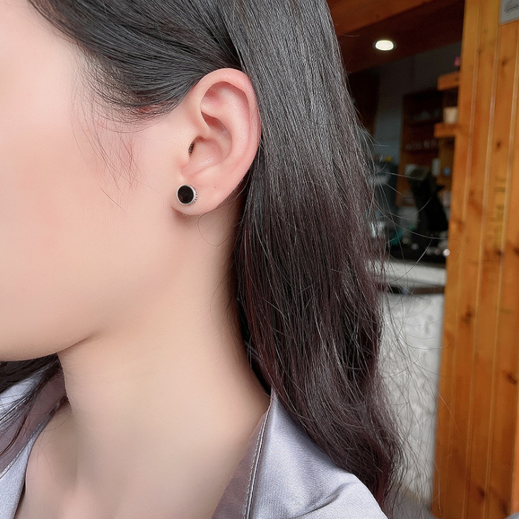 Solid Sterling Silver Black Enamel Round Stud Post Earrings 8mm Gift Box I84