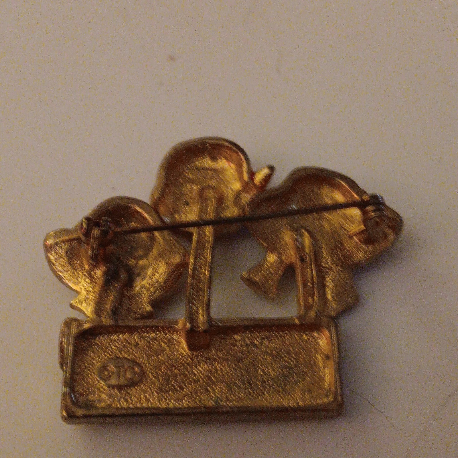 Hat Shoppe Signed Enamel Red Hat Bow Flower Pin Brooch Gold Tone Blue
