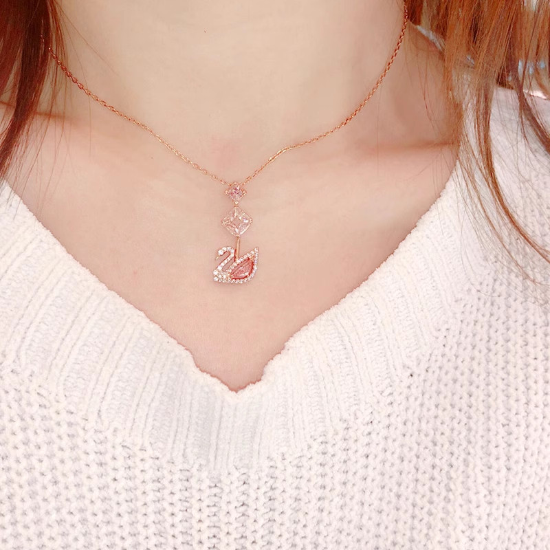 New Swarovski Pink Swan Necklace Pendant 5473024 ​