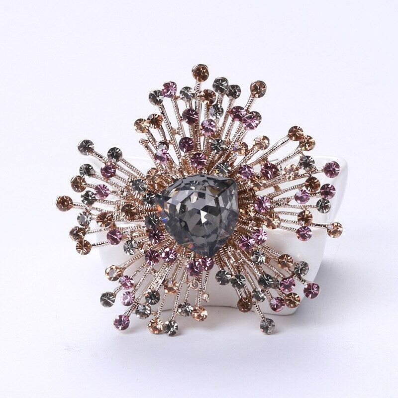 Exquisite Rhinestone Badges For Women Crystal Flower Vintage Brooch Jewelry Pin