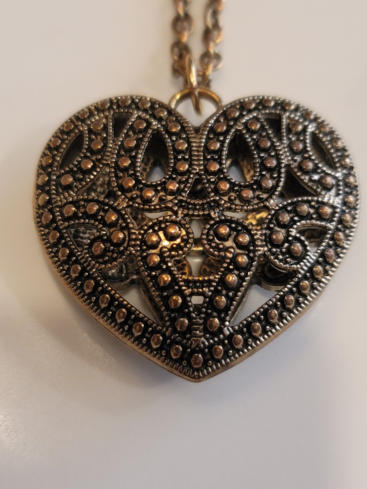 Heart Pendant Necklace Filigree Style Antiqued Bronze Tone Chain 30″
