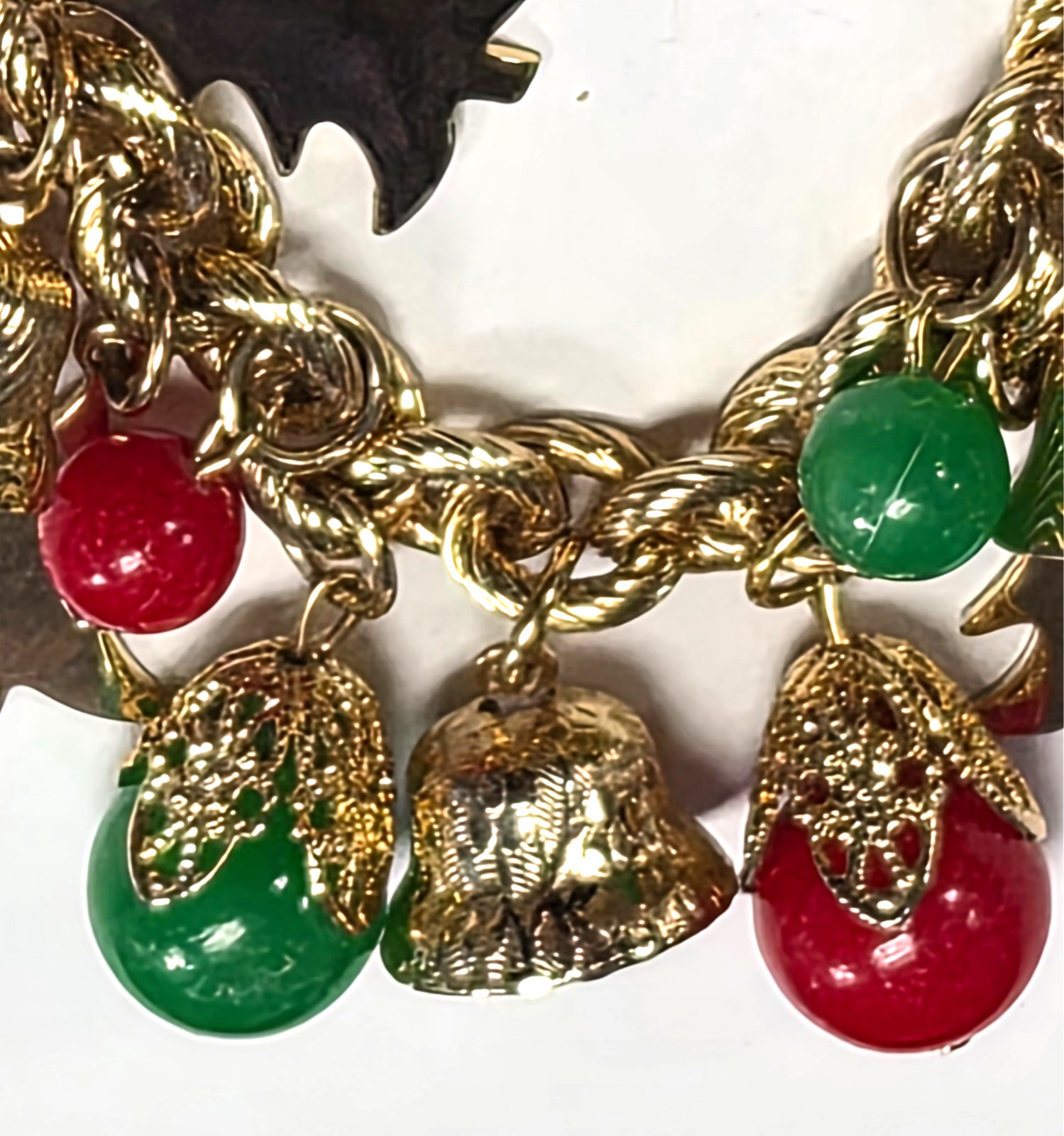 Vintage 70’s Christmas Holiday Bells Charm Dangle Red & Green Link 6.5″ Bracelet