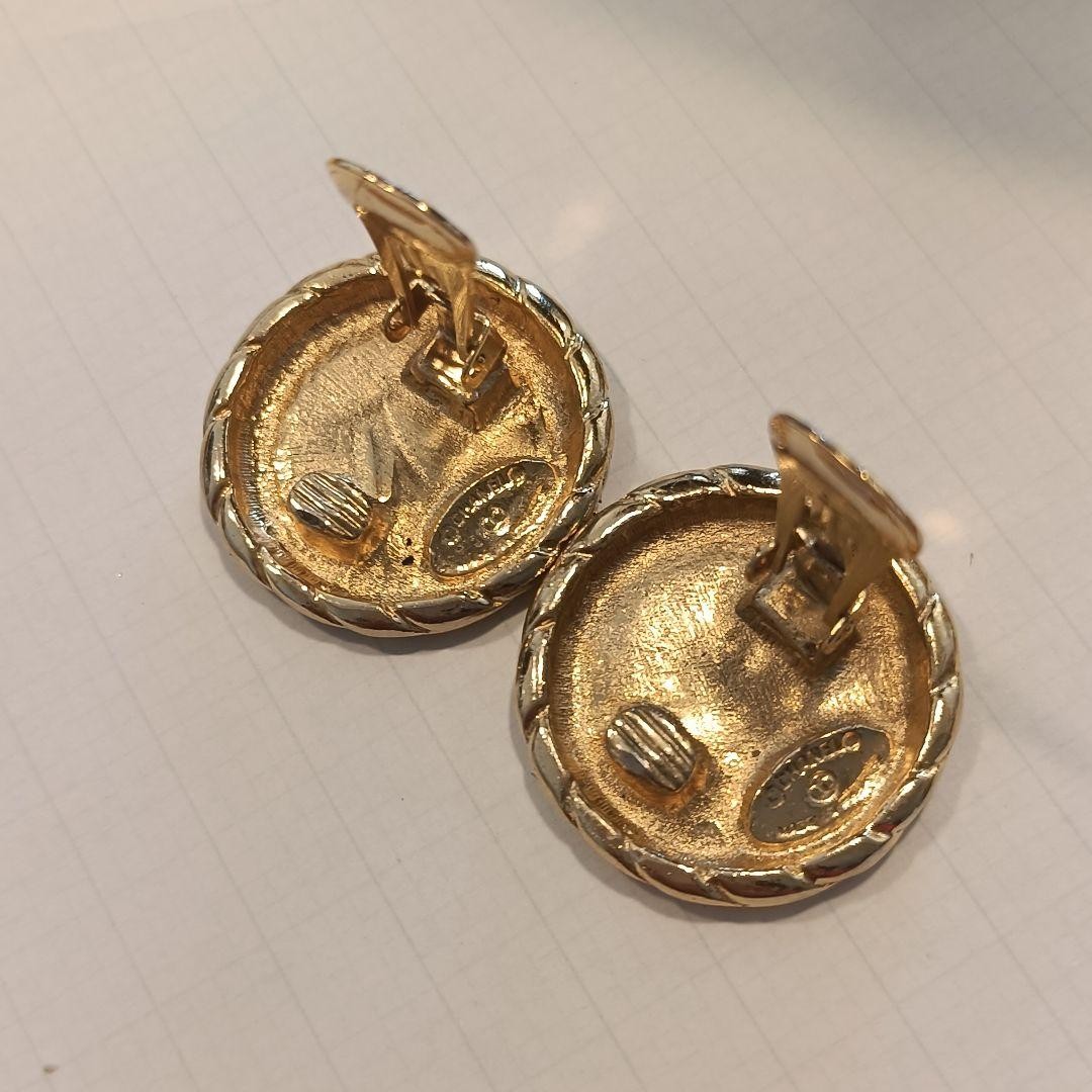 Chanel Earrings with stamp, no accessories