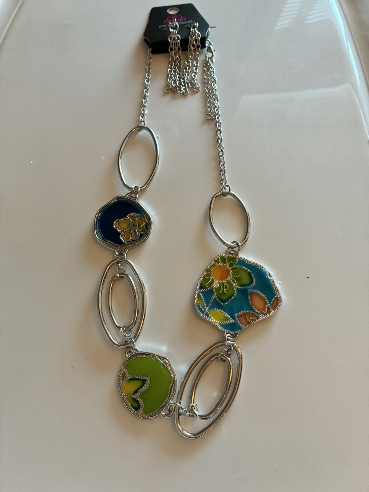 Paparazzi Necklace and Earring Set