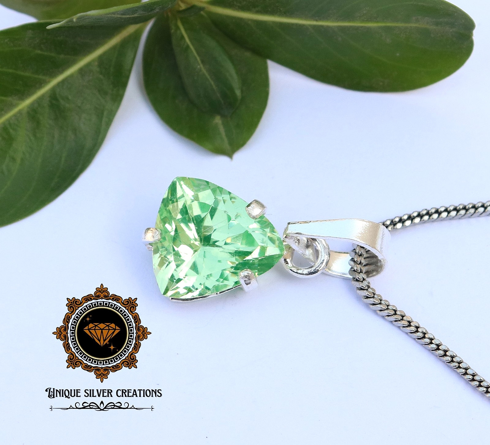 AAA Natural Green Peridot Certified Gemstone Pendant 925 Sterling Silver 8.60 Ct