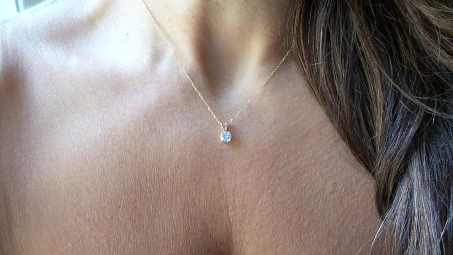 Lab Grown 1.00 Ct Round EF VS Diamond Prong Solitaire Necklace in 14K White Gold