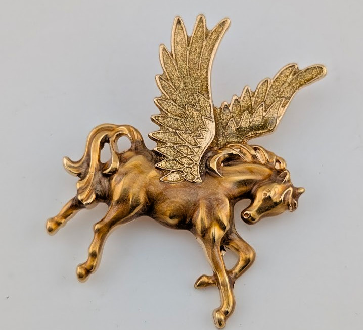 GLITTER-WINGED GOLDEN PEGASUS BROOCH metal enamel flying horse pin unicorn S6