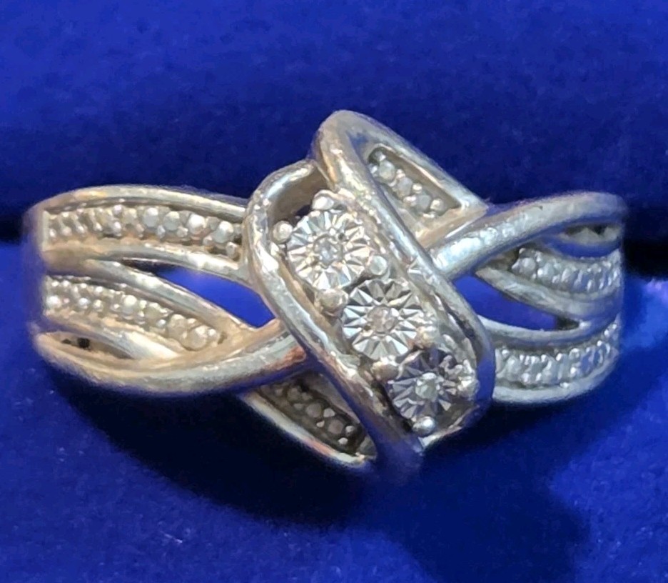 Gemstone Chip Accent Ring Swirl Style Sterling Silver Ring Size 6 3/4 Inches