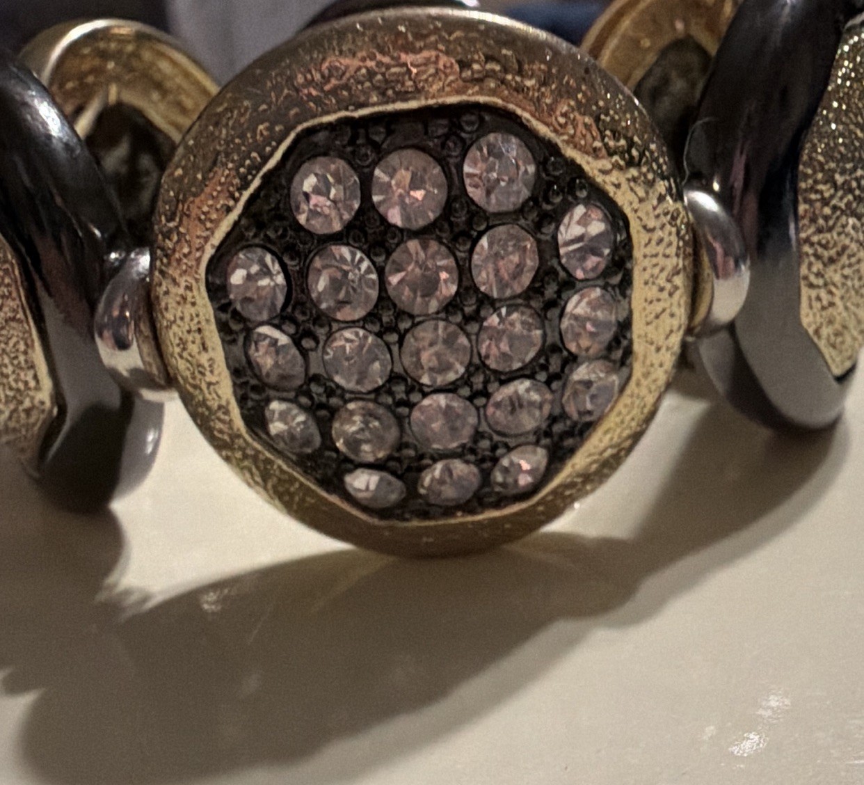 Black Gold Tone Stretch Beaded Bracelet Round White Crystal Rhinestone Discs