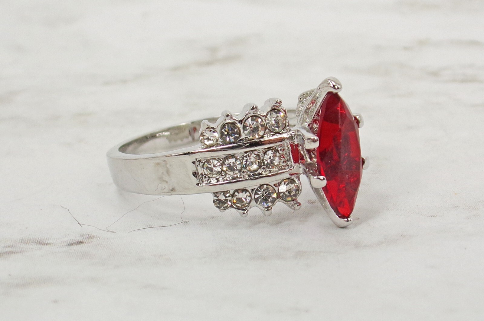 Red Marquise Cubic Zirconia Stone Fashion Ring with Clear CZ Stones on sides NEW