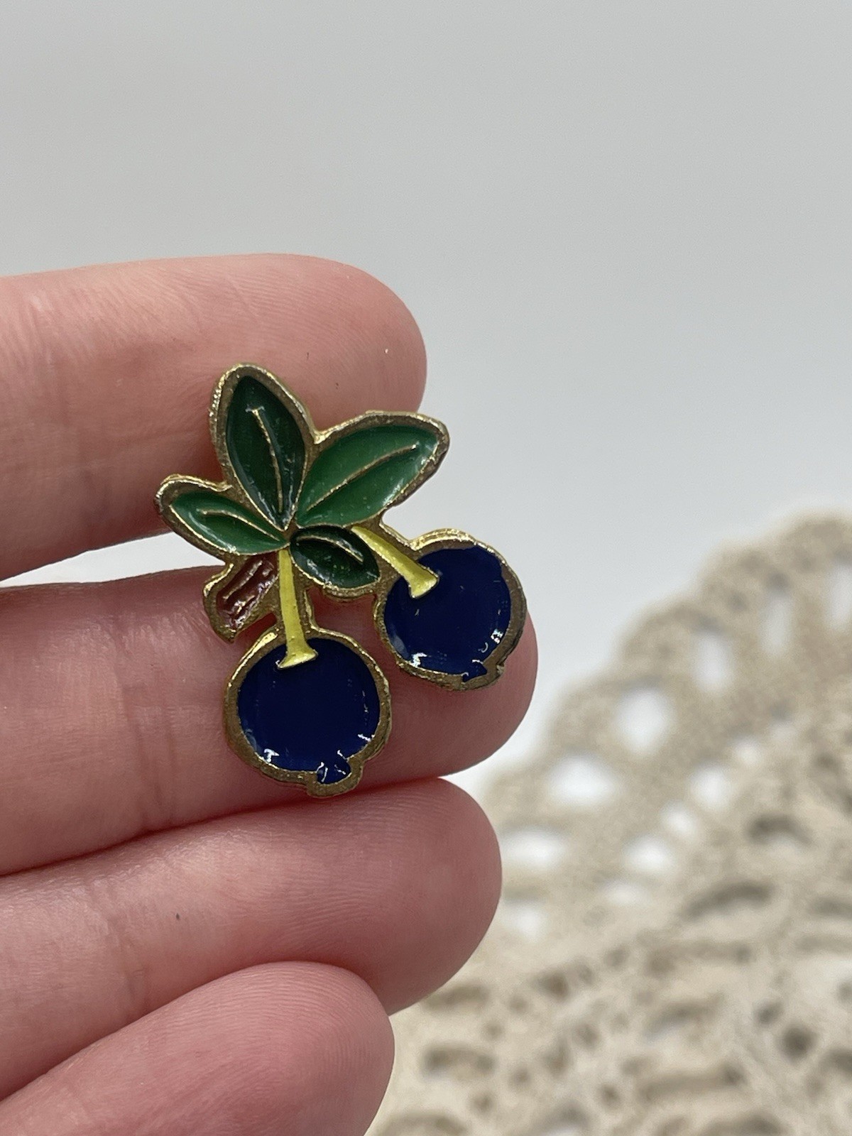 PIN PETITE BROCHE VINTAGE ENAMEL Blueberry