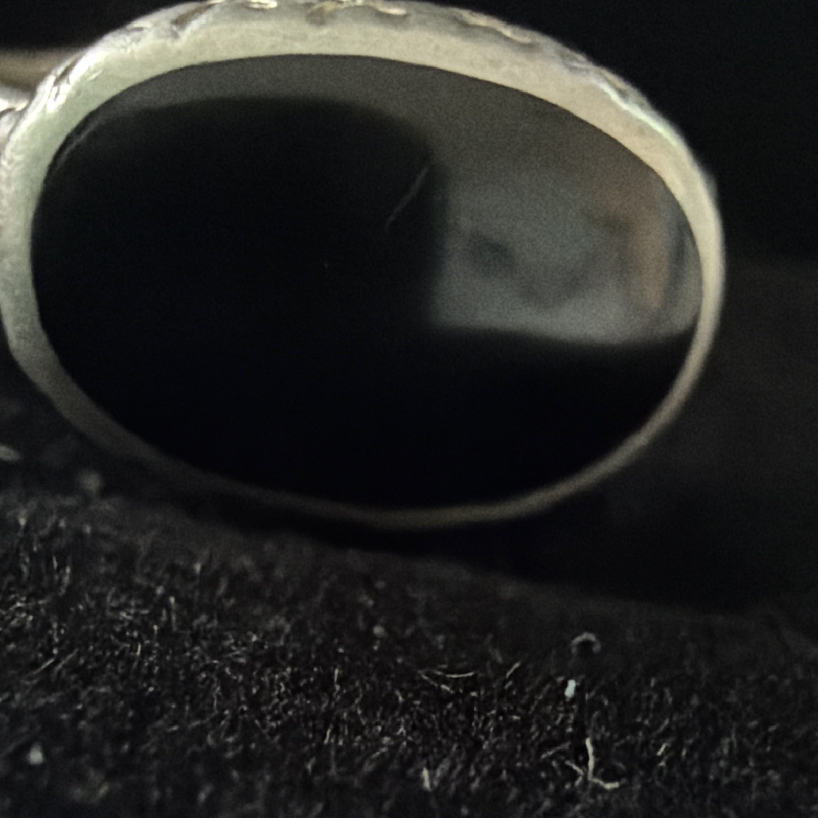Oval Black Onyx Bezel Set Silver Signet Band Ring Signed Pre-Owned Size 7.75
