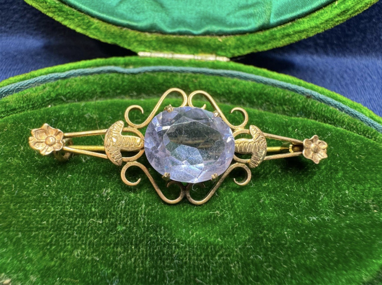 Vintage Alexandrite 9ct Gold Art Deco Brooch – Neodymium Glow XRF Confirmed