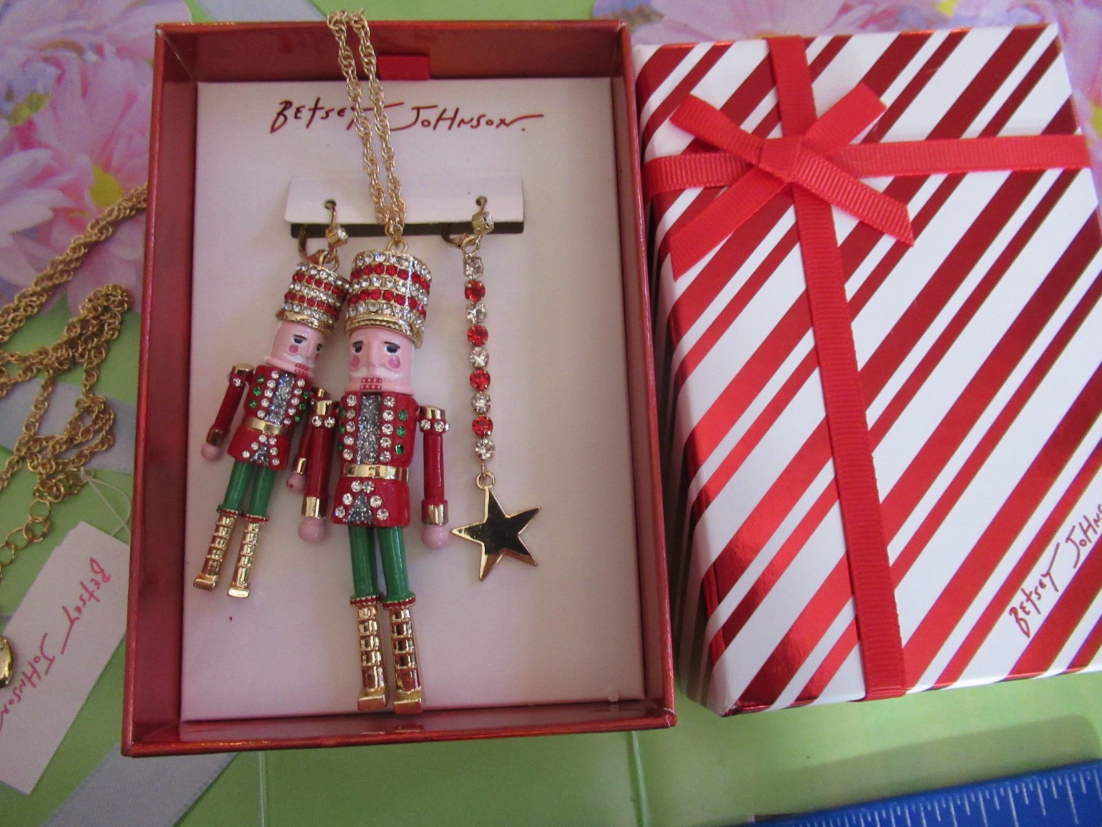Betsey Johnson RED Nutcracker STAR Mismatch Earring & Red Nutcracker Pendant Set