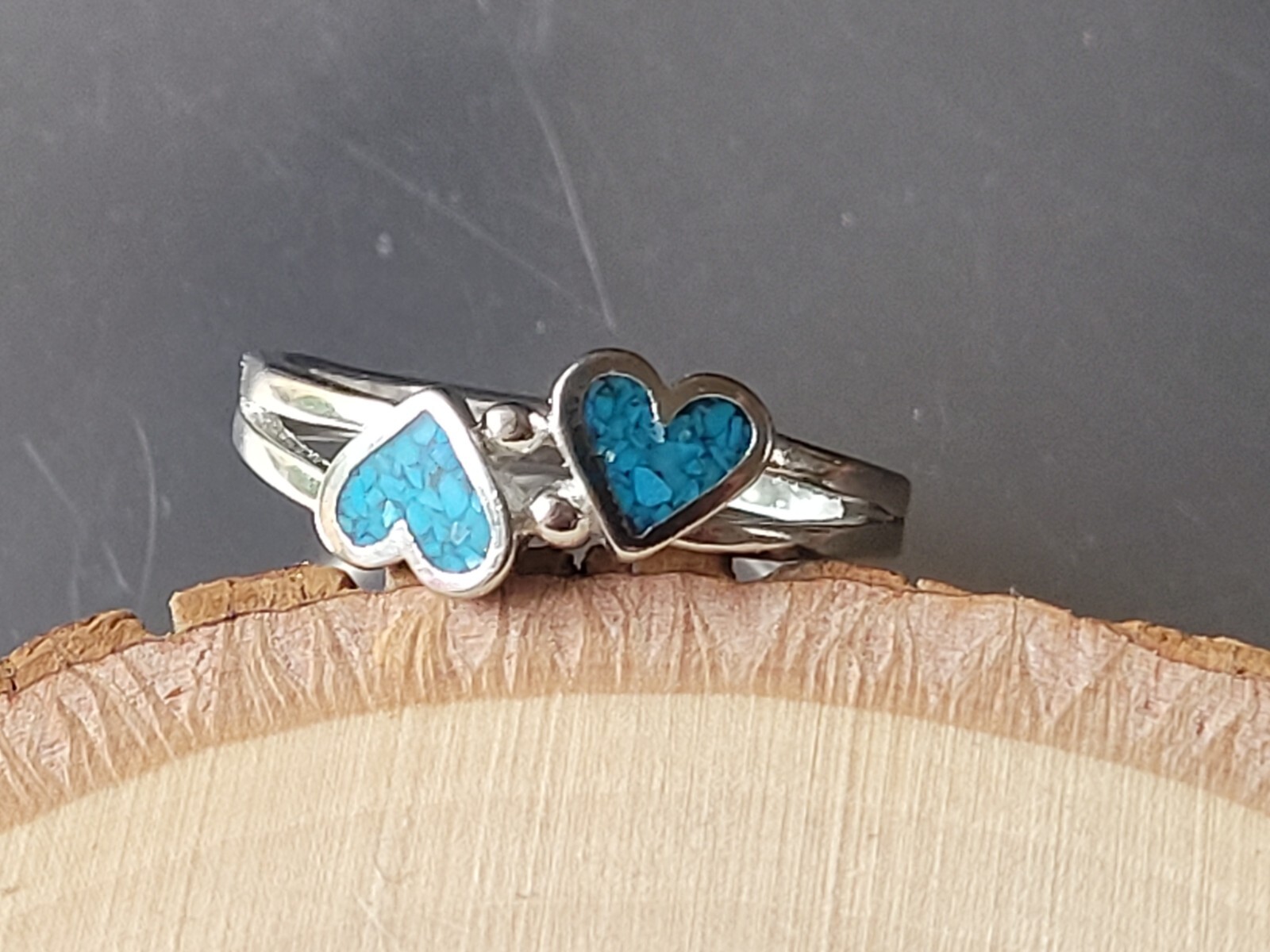 Silver Plated Genuine Turquoise Chip Inlay Ring Southwest Double Heart Band Ring