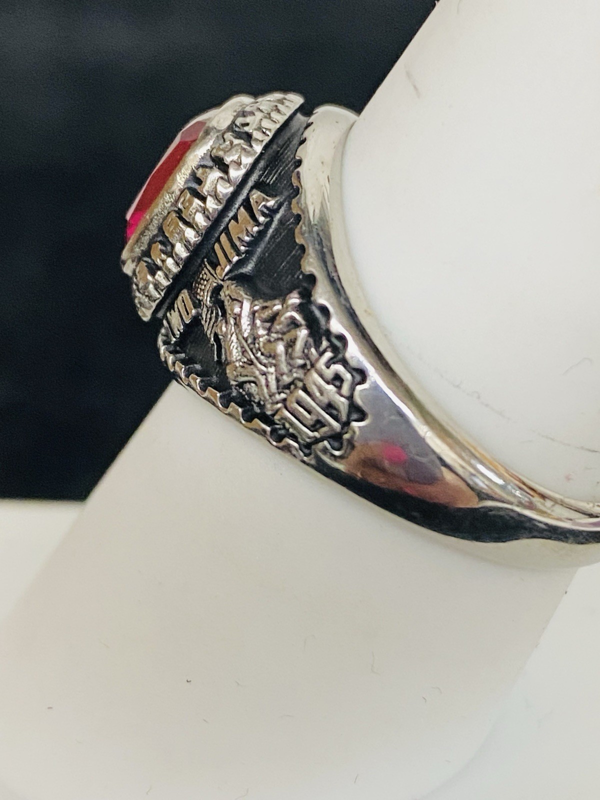 Jostens U.S. Marine Corps Lustrium & Synthetic Ruby Ring Size 8.5 6.2g