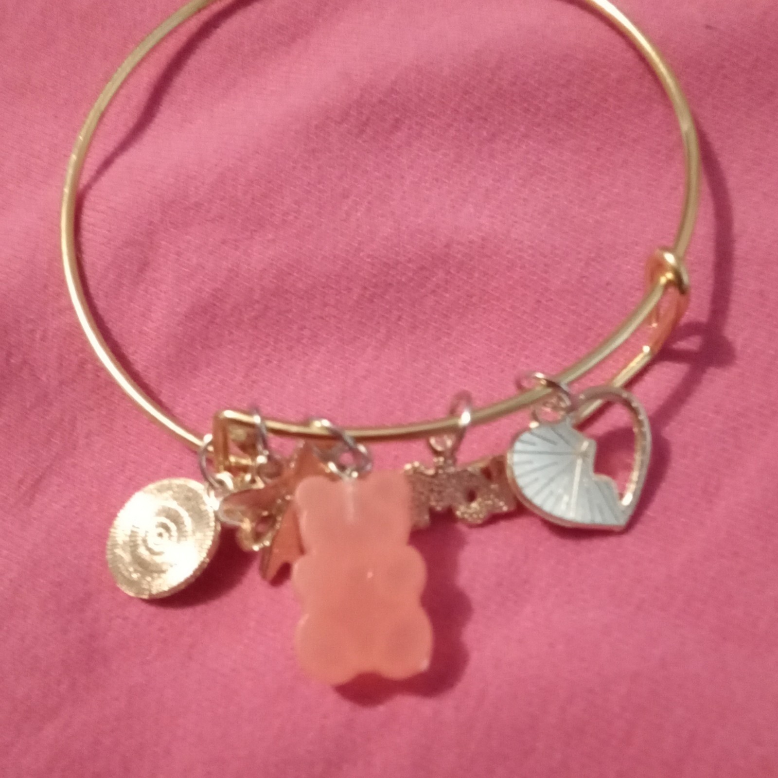 Gold Tone Metal Charm Bangle Bracelet Dangle Pink Gummy Bear Heart LOVE