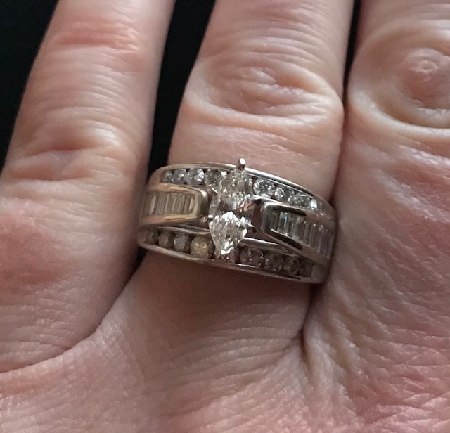 2 CT/W white gold with large Marquette center wedding ring for women size 7.5
