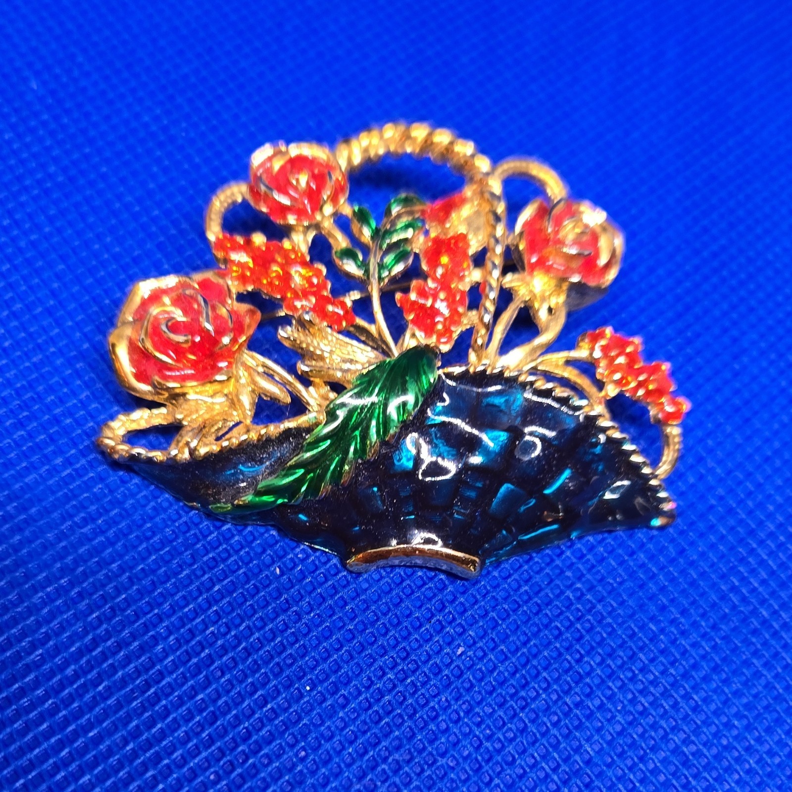 Gold Tone Enamel Floral Fan Brooch Pin Red Flowers Green Leaves Blue Fan
