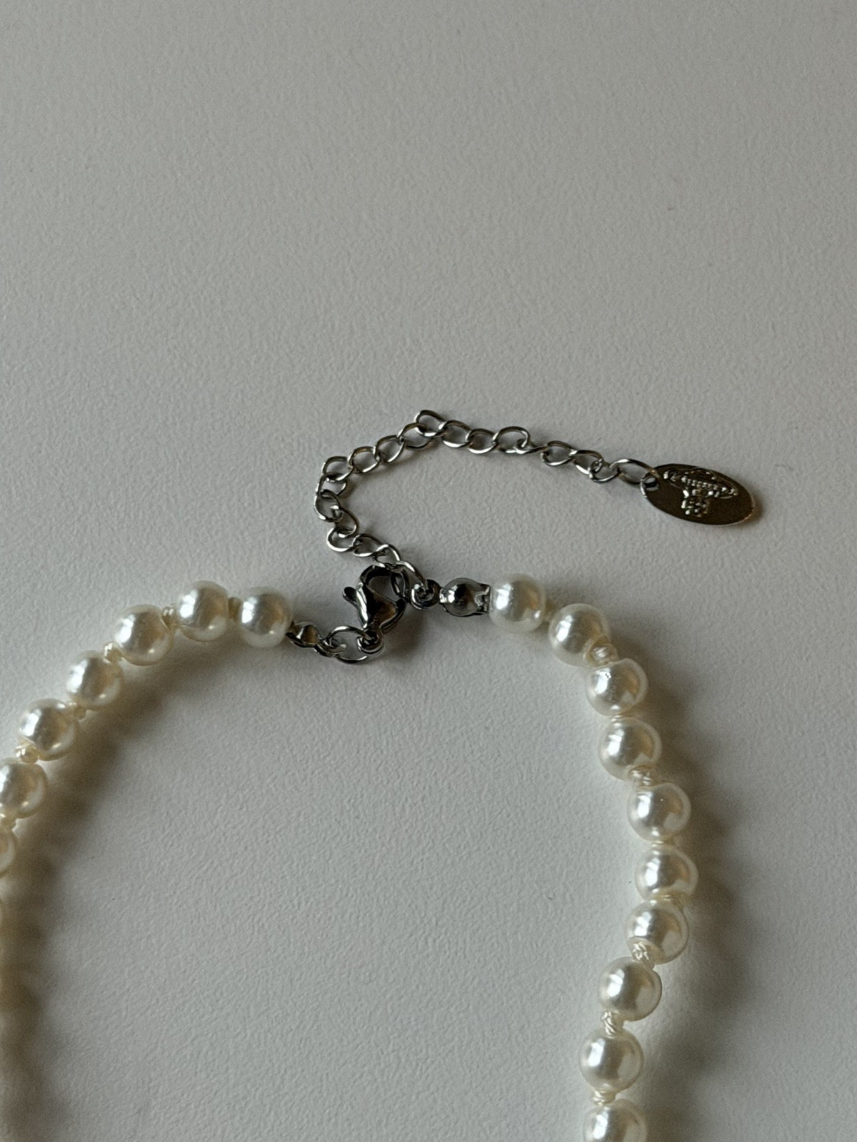 VW Lucrece Pearl Necklace – Silver