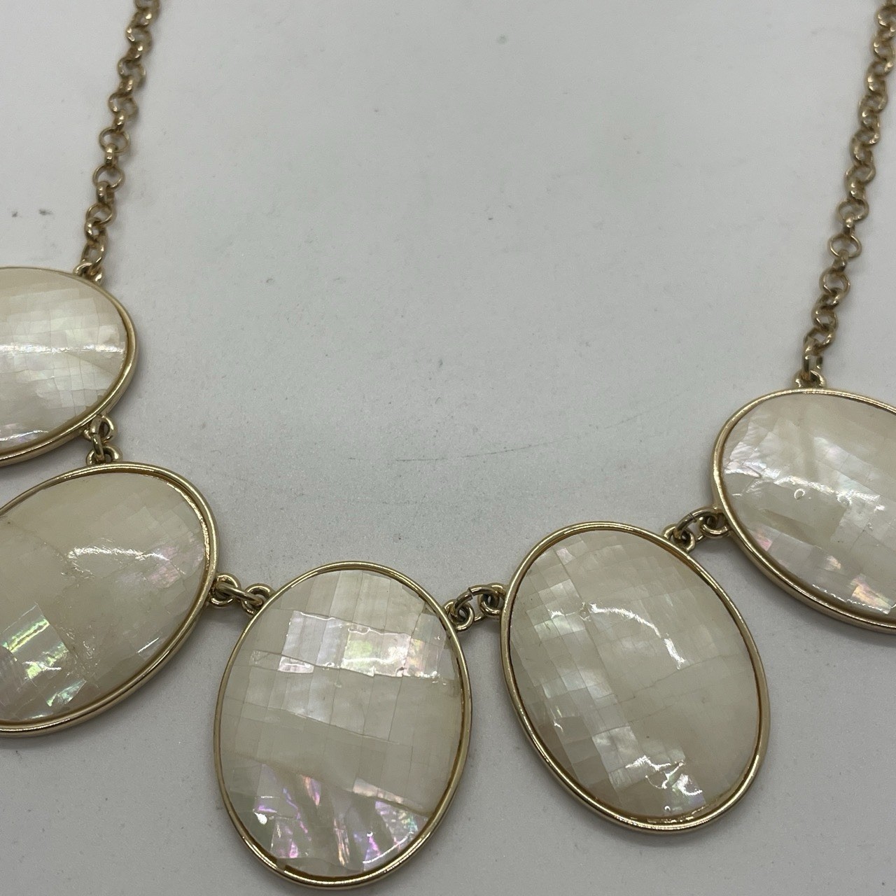 White House Black Market Gold Tone 5 Oval Mother of Pearl Necklace 20in Signed