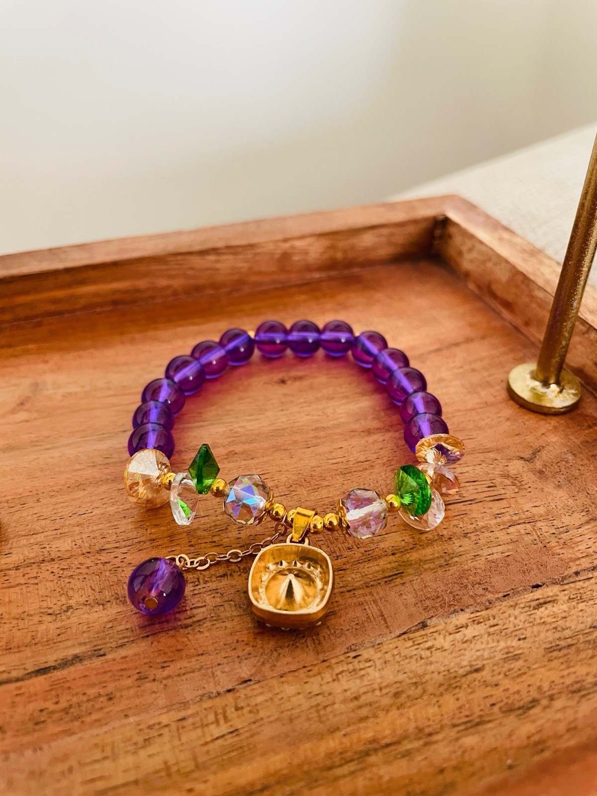 Women’s Amethyst Beaded Stretch Bracelet Gold Tone