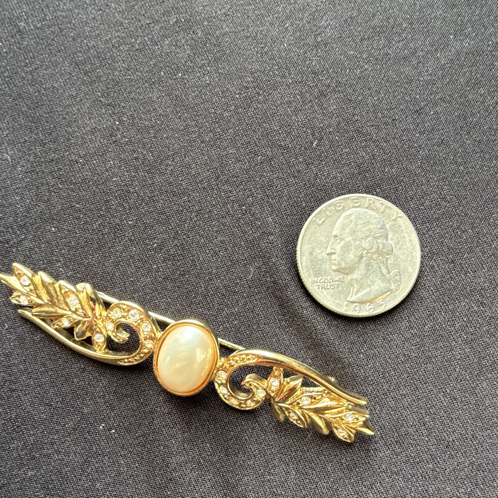 Vintage Trifari Signed Gold Tone Leaf Scroll Bar Brooch Pin Oval White Cabochon
