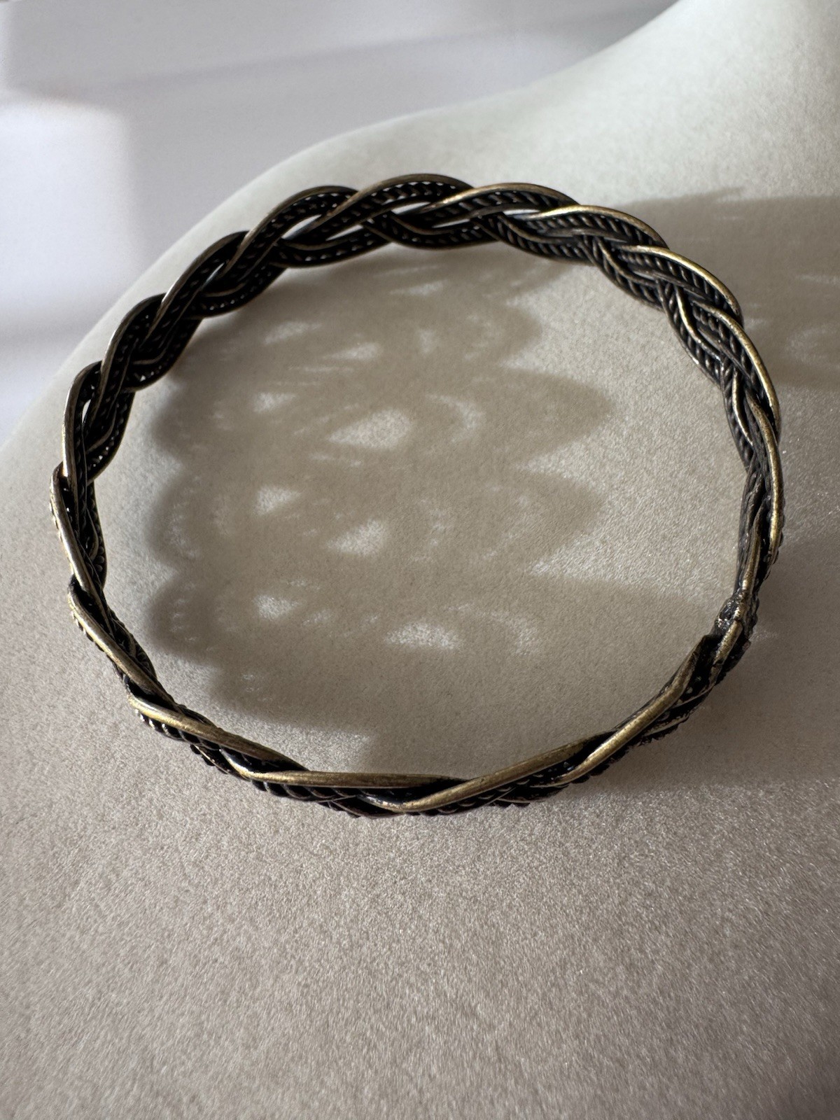 Celtic Braided Crown Wreath Bracelet 7 Inch Bangle Jewelry EUC