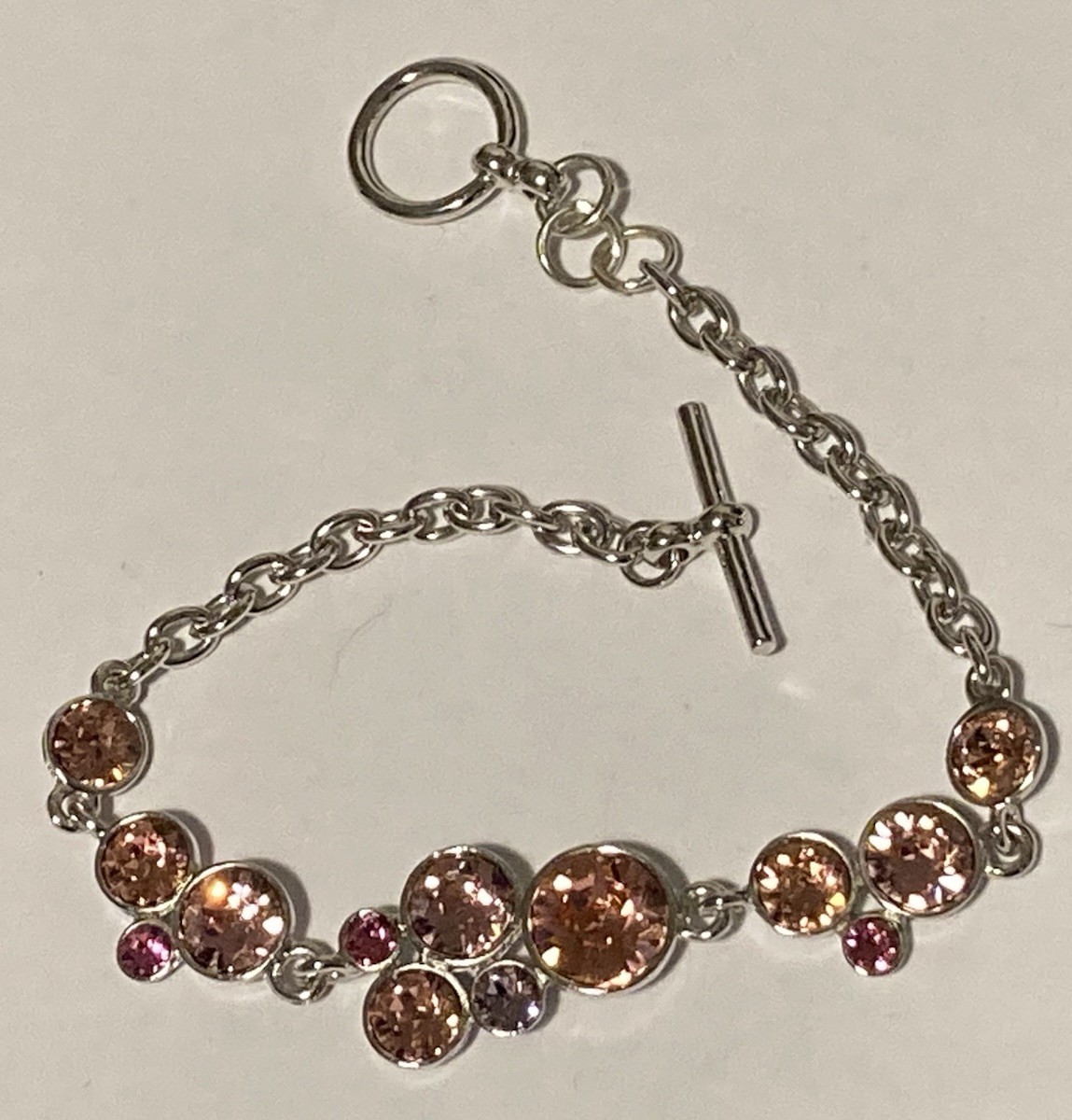 Silver Tone T Bar Bracelet Pink Sparkly (Swarovski Crystal?) Stones 7.5″ (9.69g