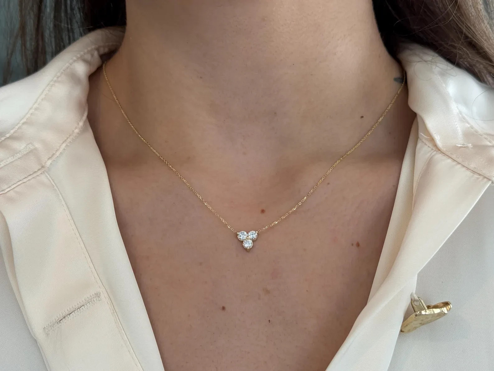 Lab Grown 1.00 Ct Round EF VS Diamond Flower Cluster Necklace in 14K Yellow Gold