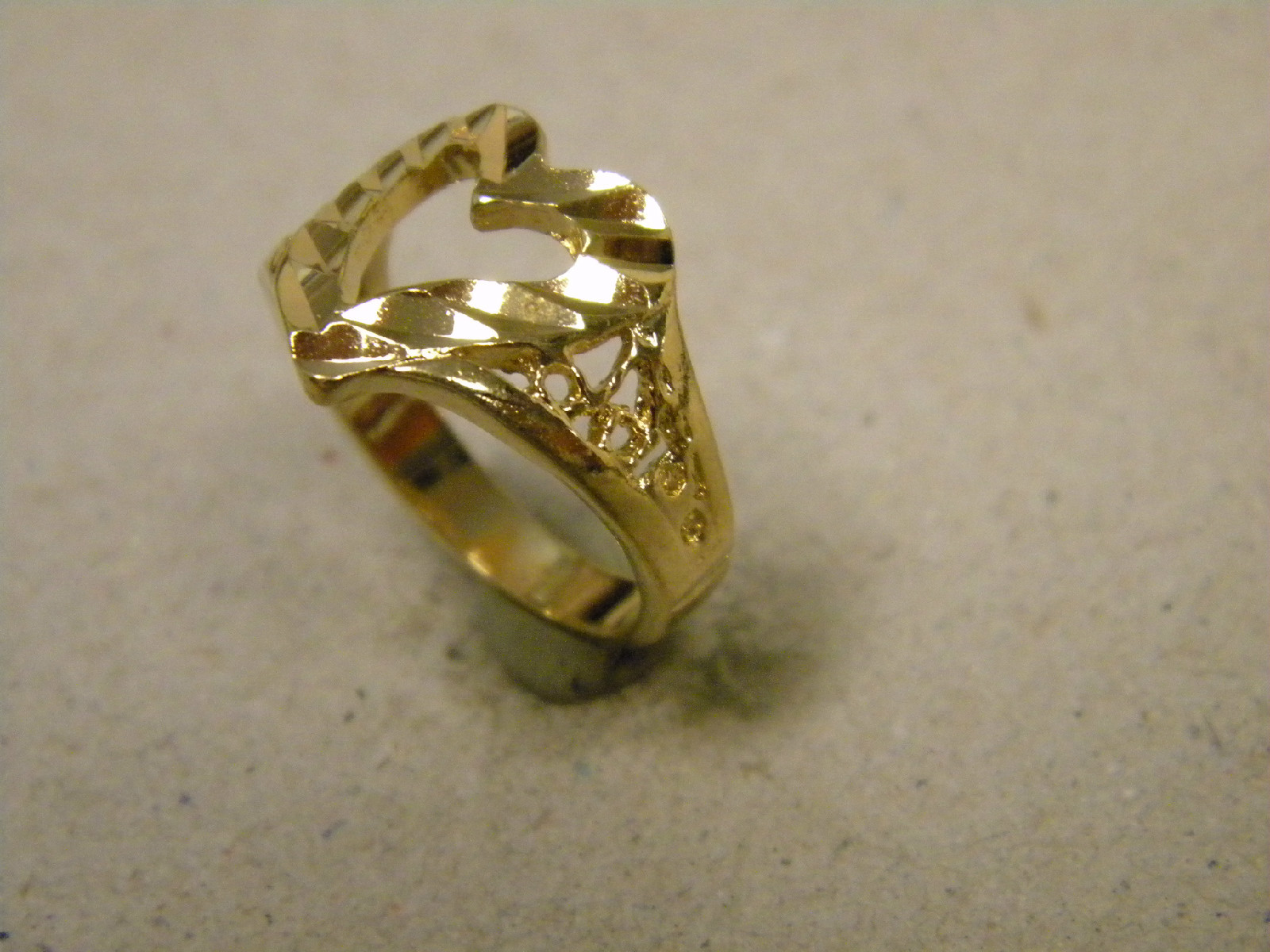 Lady’s Girl’s Women’s Yellow Gold Plated Filigree Open Heart Ring Size 7 7.5 8 9