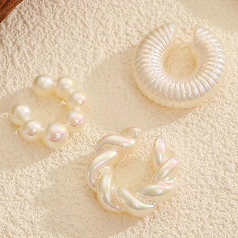 Retro Pearl White Striped Geometric Ear Clip C-Shaped Ear Cuff for Women
