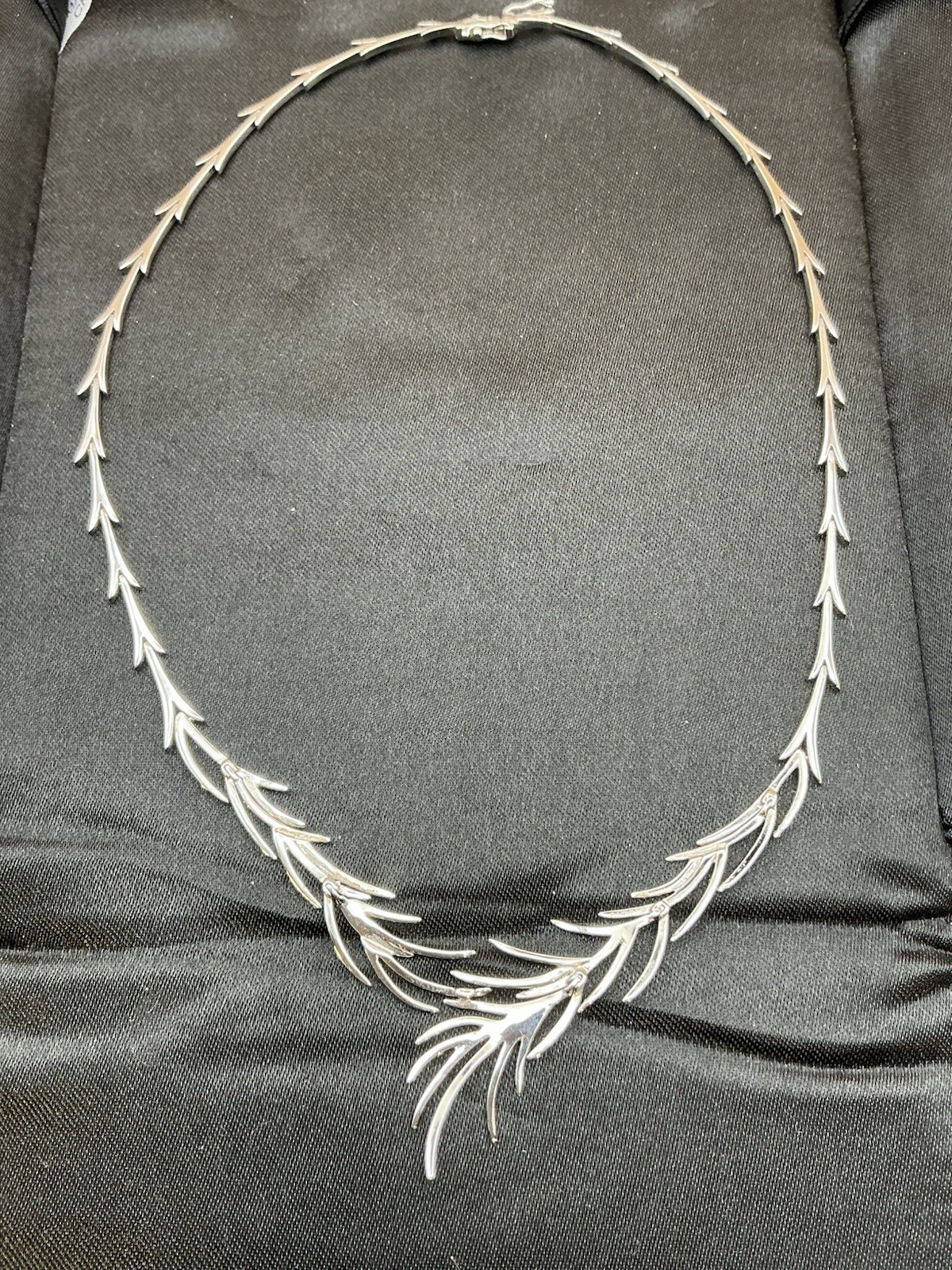 14k White Gold Tone Diamond Leaf Vine Statement Necklace Bar Link Chain