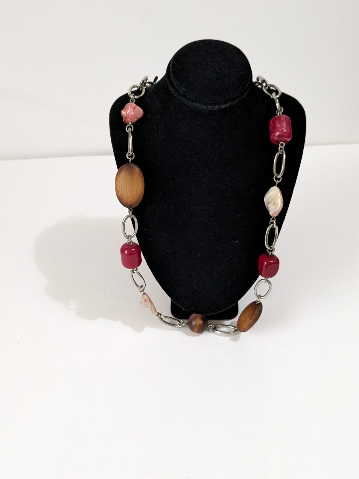 Multicolor Agate, Shell And Wood Beads Silver Tone BOHO Necklace. Unique. 28″.