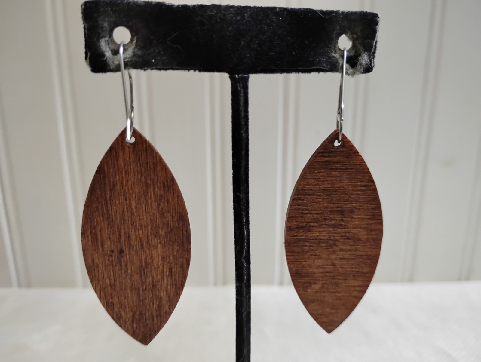 Vintage ST Metal Stained Wood Oval Drop Dangle Wire Pierced Earrings